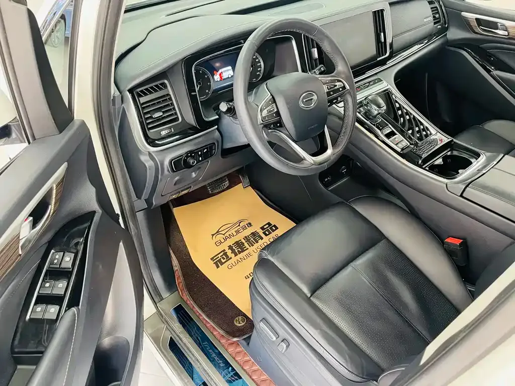 GAC Motor Trumpchi M8 — фото 10