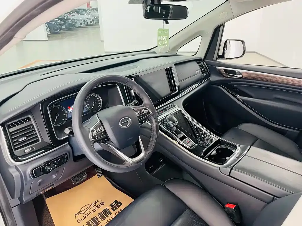 GAC Motor Trumpchi M8 — фото 9