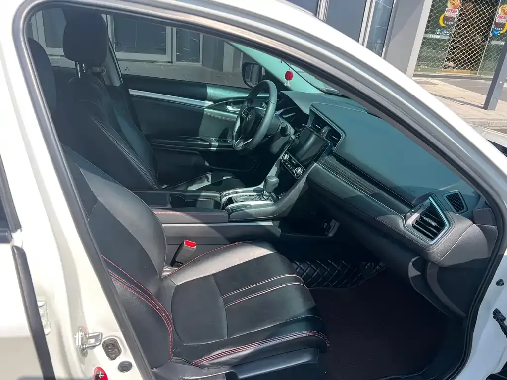 Honda Civic — фото 4