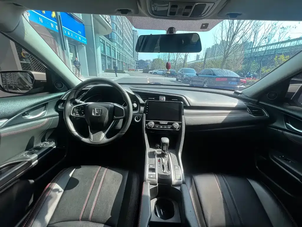 Honda Civic — фото 3