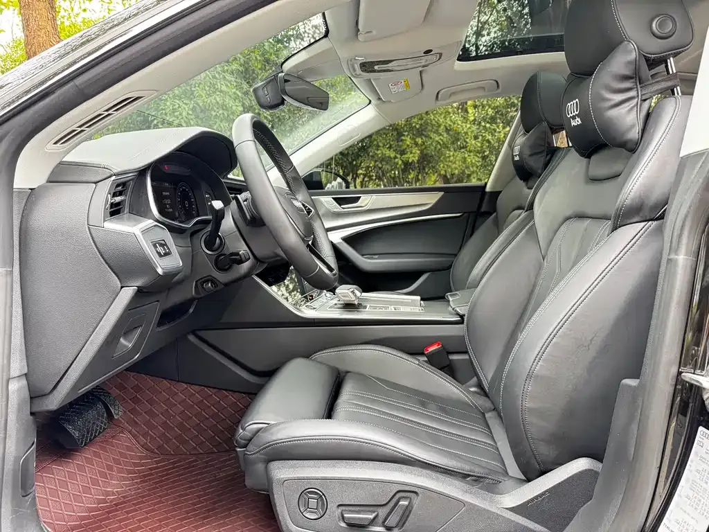 Audi A7 2024 из CN, фото 7