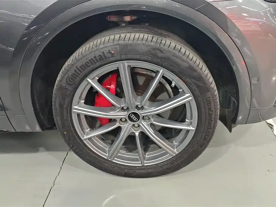 Audi Q5L 2022 из CN, фото 6
