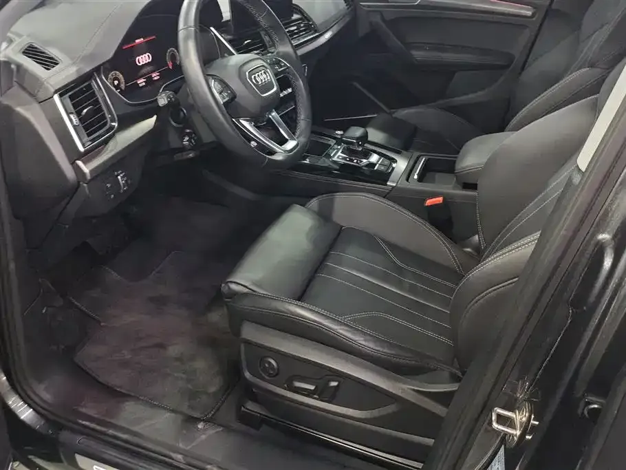 Audi Q5L 2022 из CN, фото 7