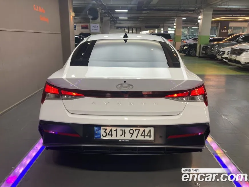 Hyundai AVANTE — фото 2