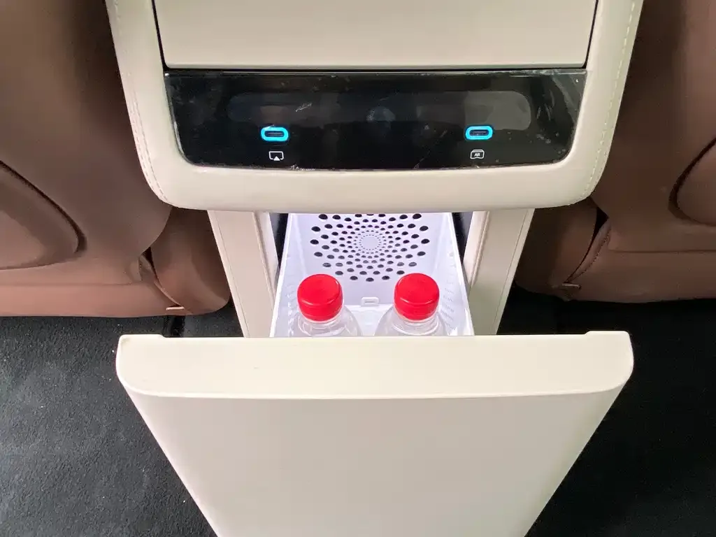 BYD Xia 2025 из CN, фото 2