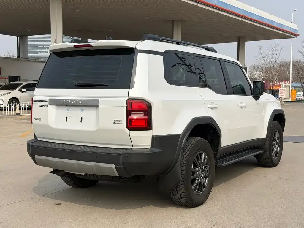 Toyota Prado 2025 из CN, фото 6
