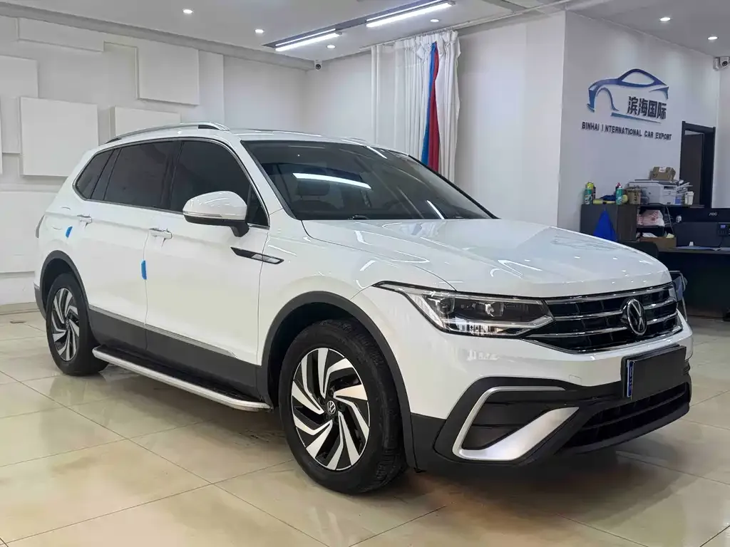 Volkswagen Tiguan L 2022 из CN, фото 10
