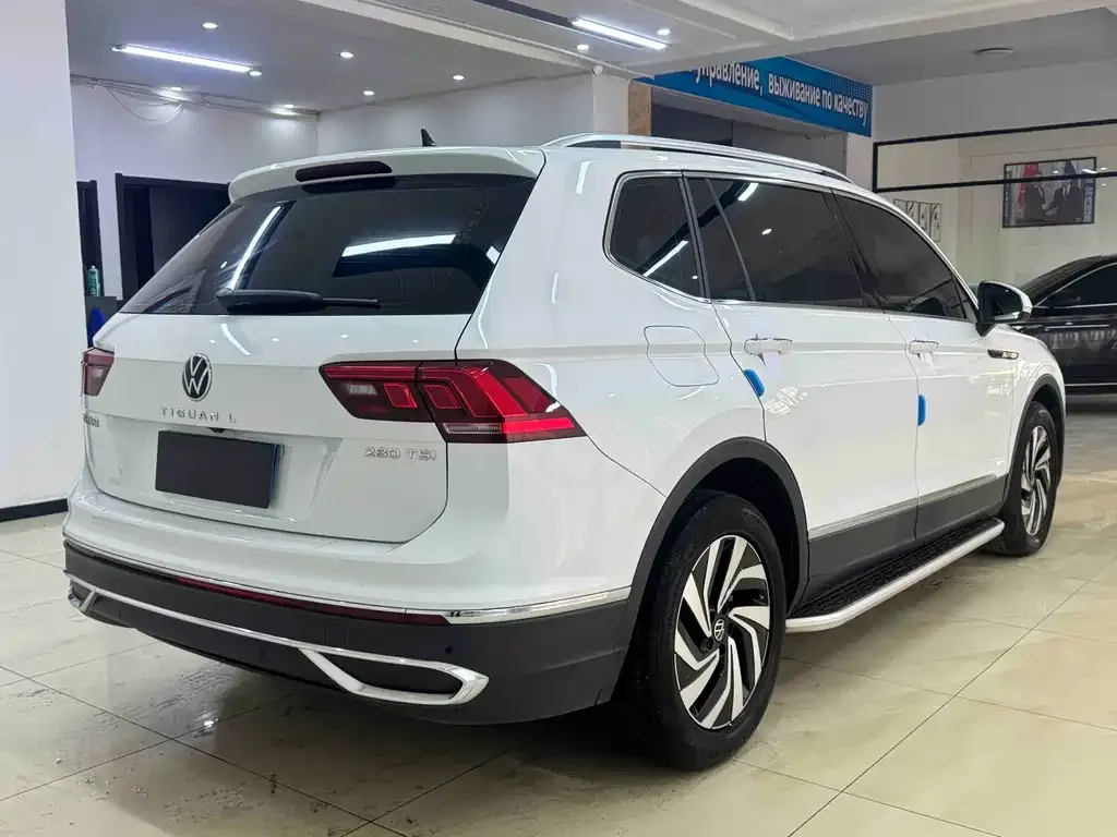 Volkswagen Tiguan L 2022 из CN, фото 2