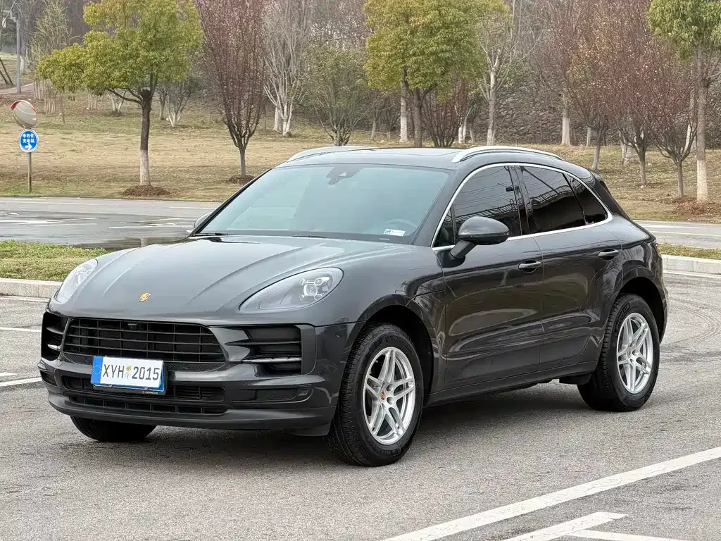 Porsche Macan — фото 1