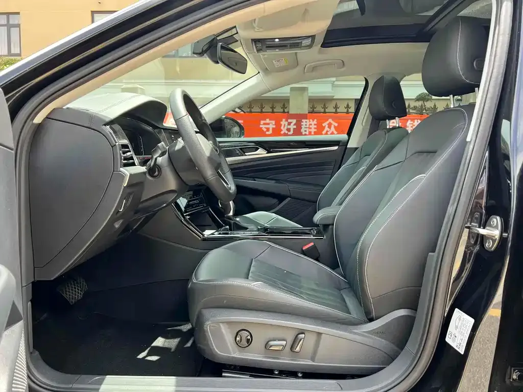 Volkswagen Passat — фото 4