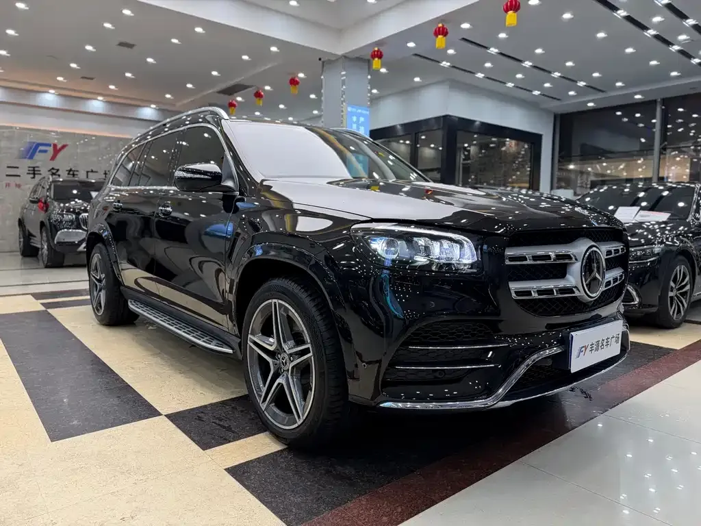 Mercedes-Benz GLS — фото 10