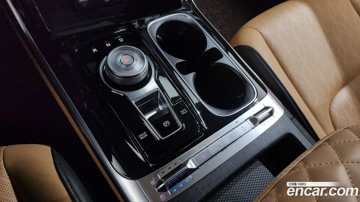 Kia Carnival — фото 10