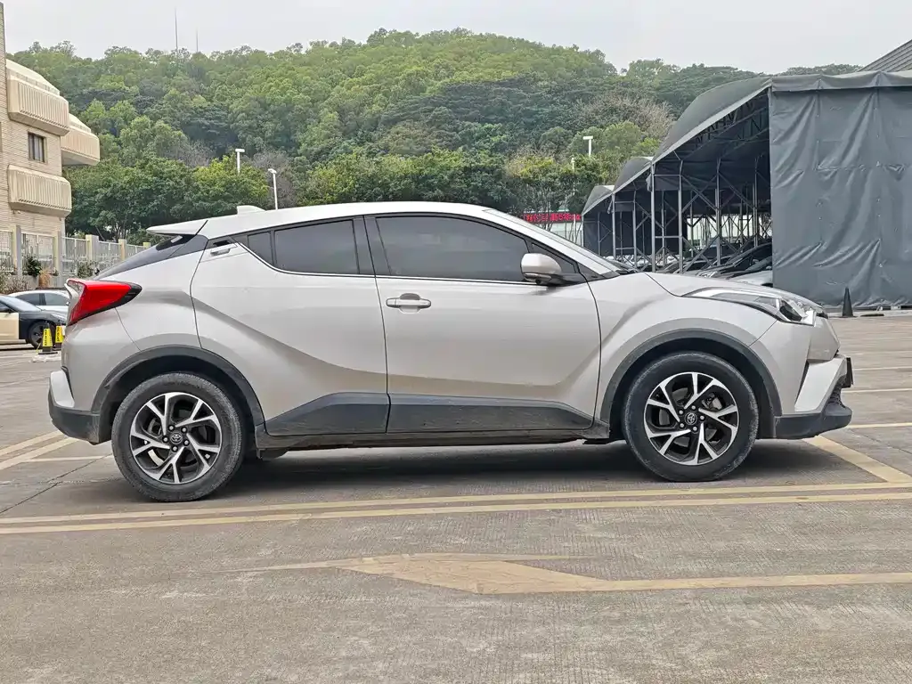 Toyota C-HR 2021 из CN, фото 10
