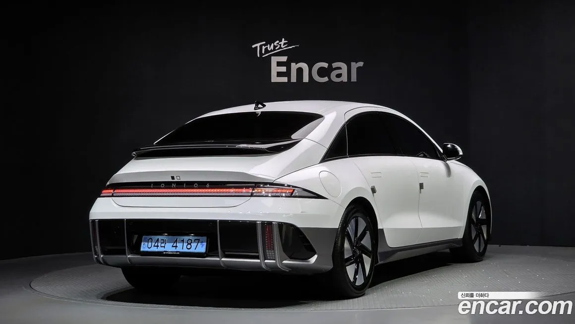 Hyundai Ioniq6 — фото 7