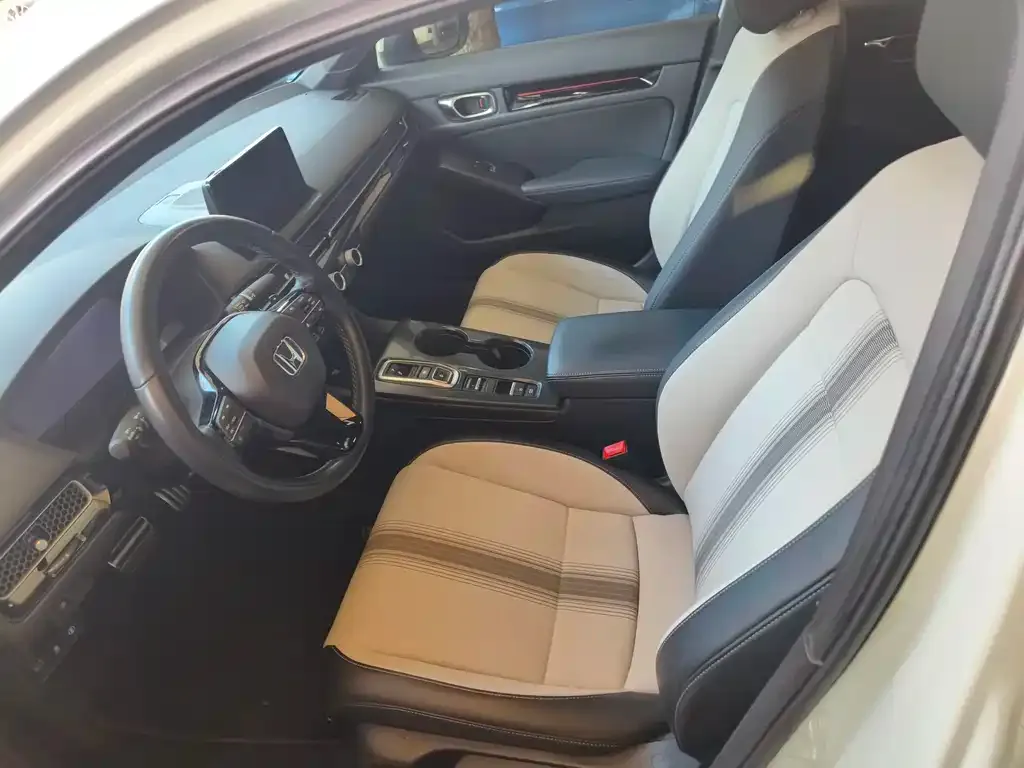 Honda Civic — фото 8