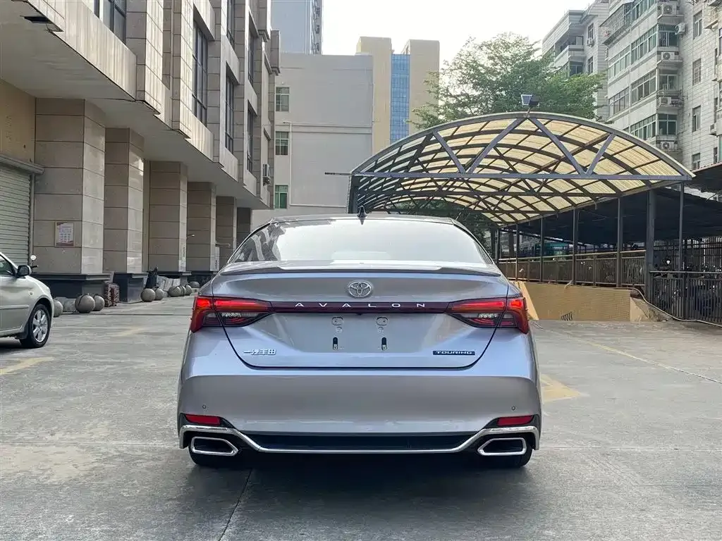 Toyota Avalon 2022 из CN, фото 8