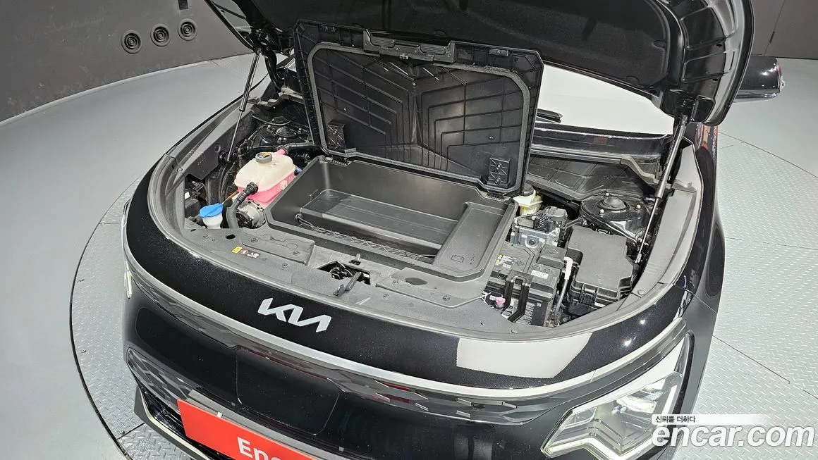 Kia Niro 2023 из KR, фото 2