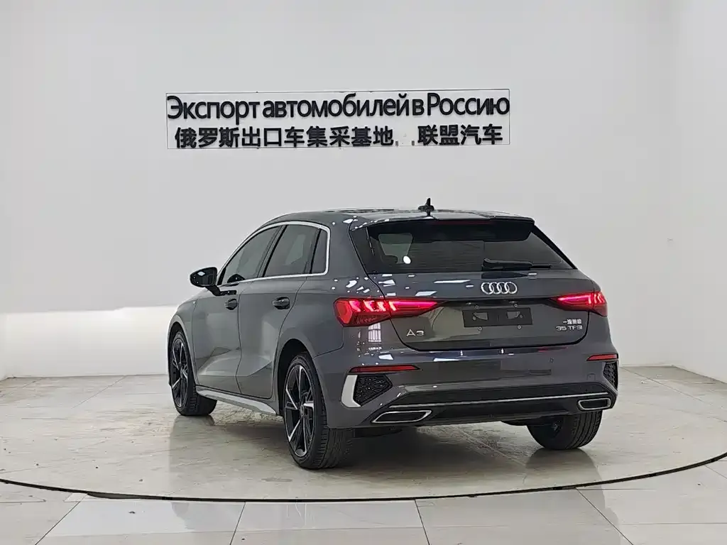 Audi A3 2023 из CN, фото 3