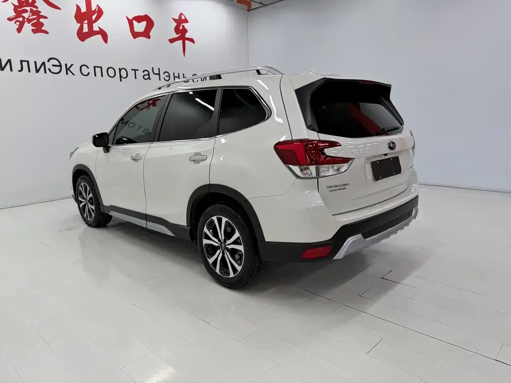 Subaru Forester 2022 из CN, фото 3