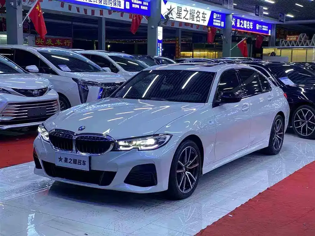 BMW 3 Series 2021 из CN, фото 1