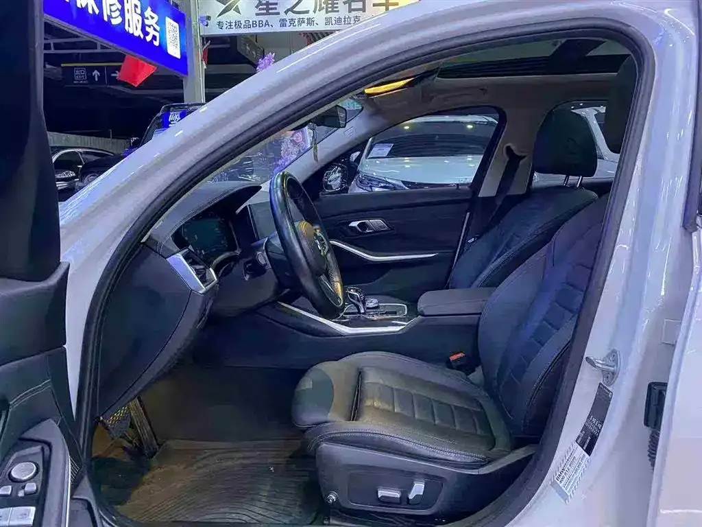 BMW 3 Series 2021 из CN, фото 10