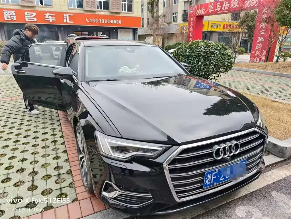 Audi A6L 2023 из CN, фото 3