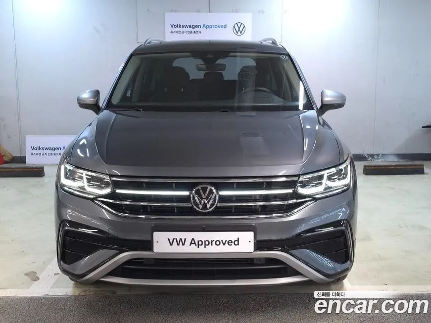 Volkswagen Tiguan — фото 8