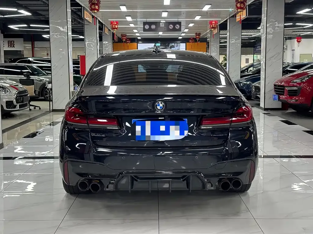 BMW 5 Series 2022 из CN, фото 4
