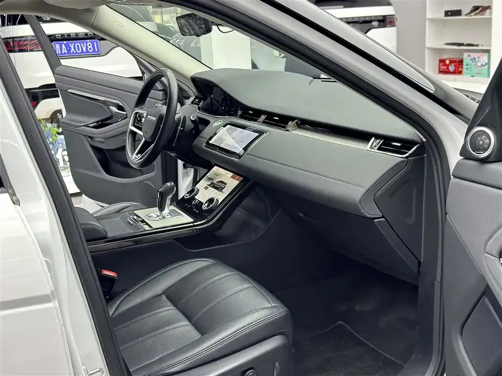 Land Rover Evoque — фото 8