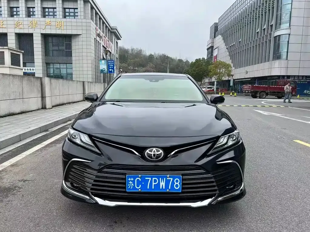 Toyota Camry 2023 из CN, фото 9