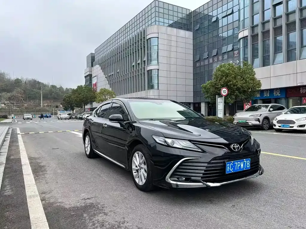 Toyota Camry 2023 из CN, фото 8