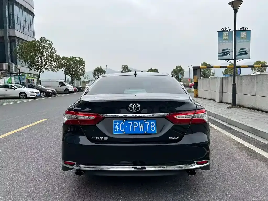 Toyota Camry 2023 из CN, фото 5