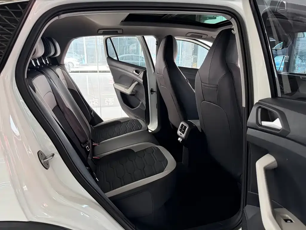 Volkswagen Tharu 2025 из CN, фото 3