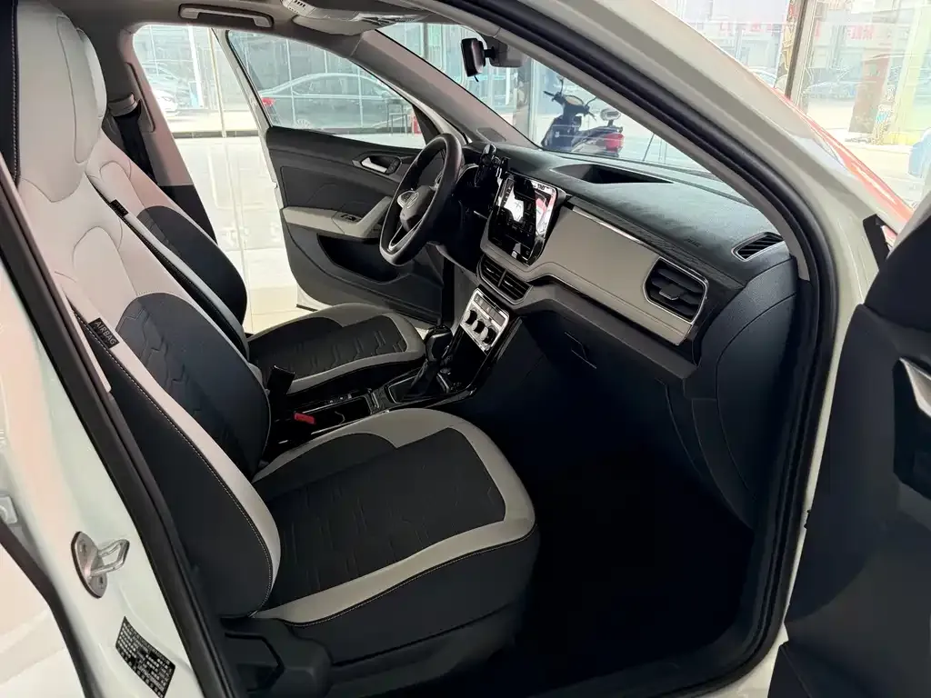 Volkswagen Tharu 2025 из CN, фото 8