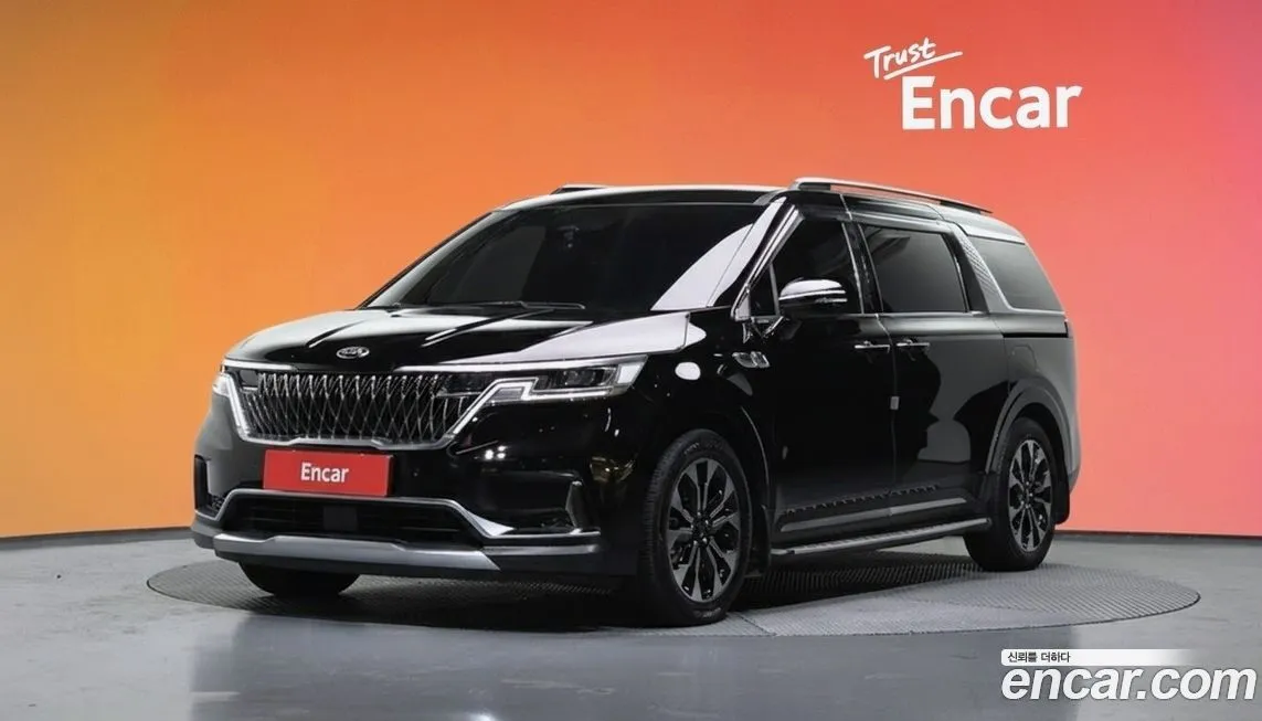 Kia Carnival — фото 1
