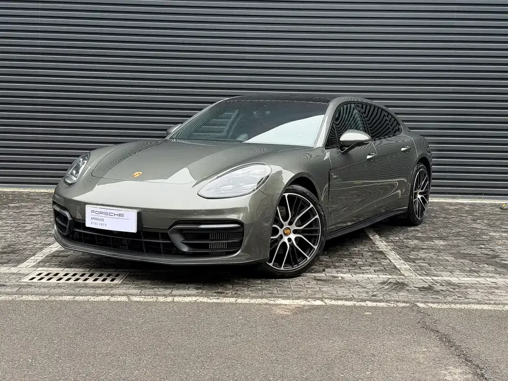 Porsche Panamera — фото 1