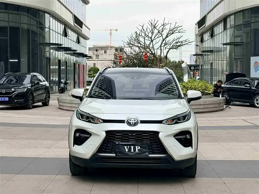 Toyota Wildlander 2023 из CN, фото 2
