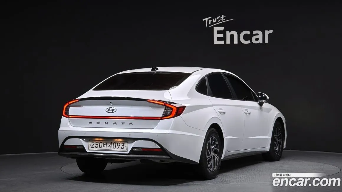 Hyundai Sonata — фото 2