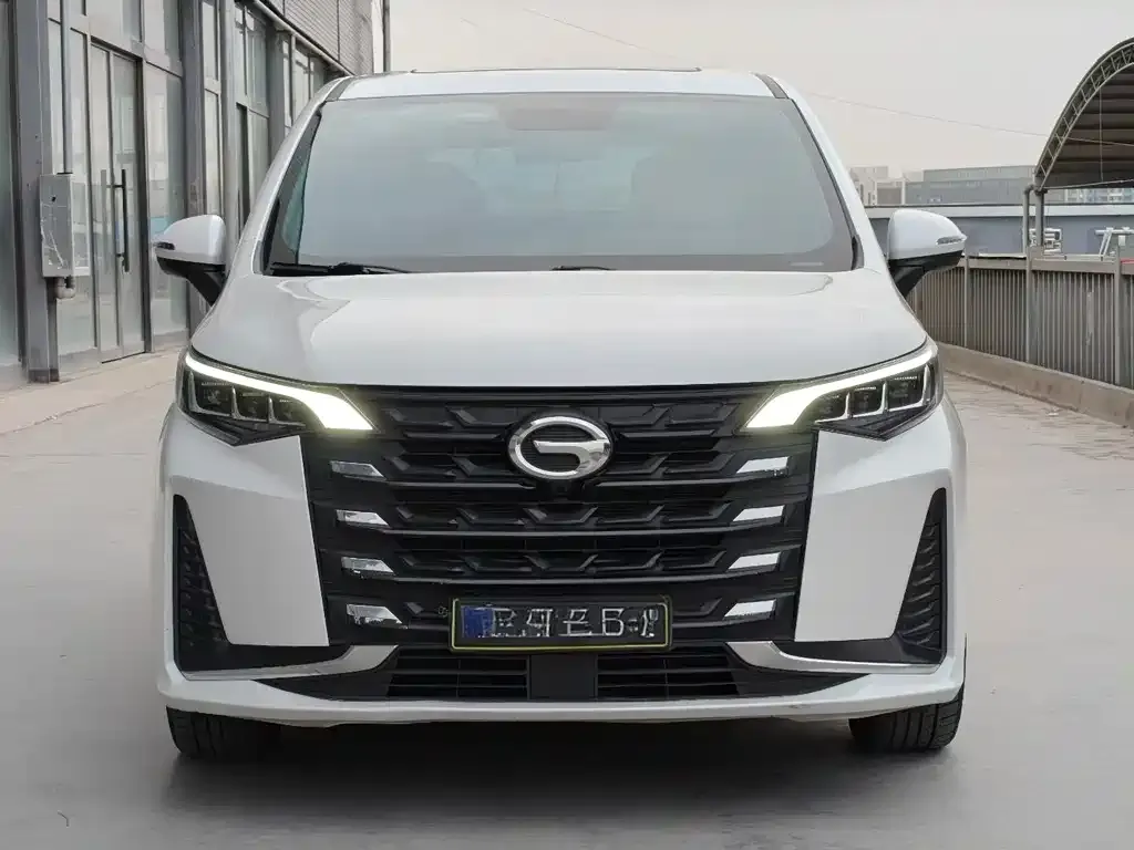 GAC Motor Trumpchi M6 — фото 4