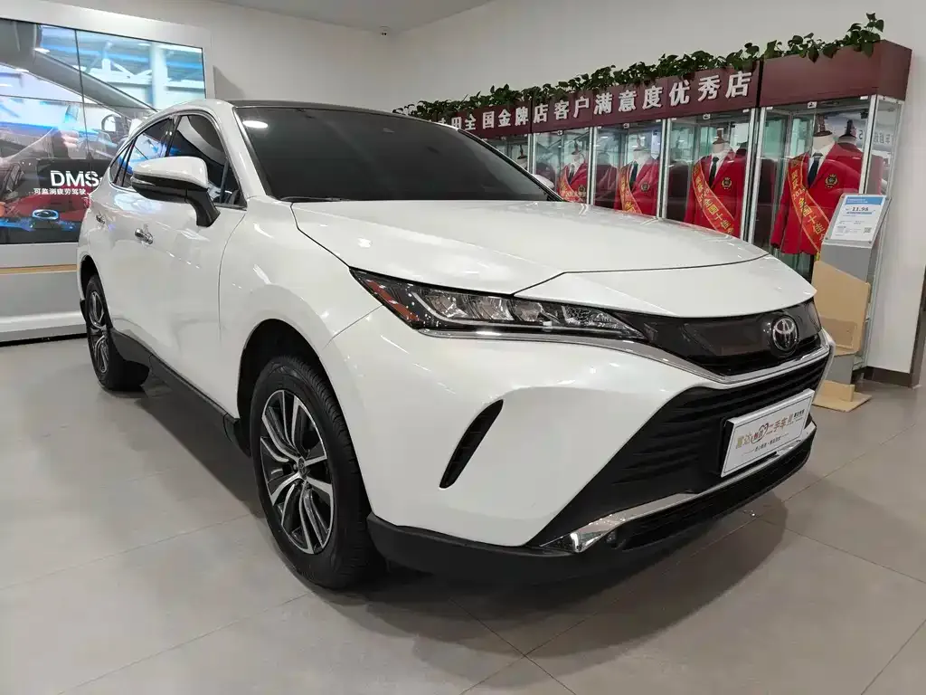 Toyota Harrier — фото 7