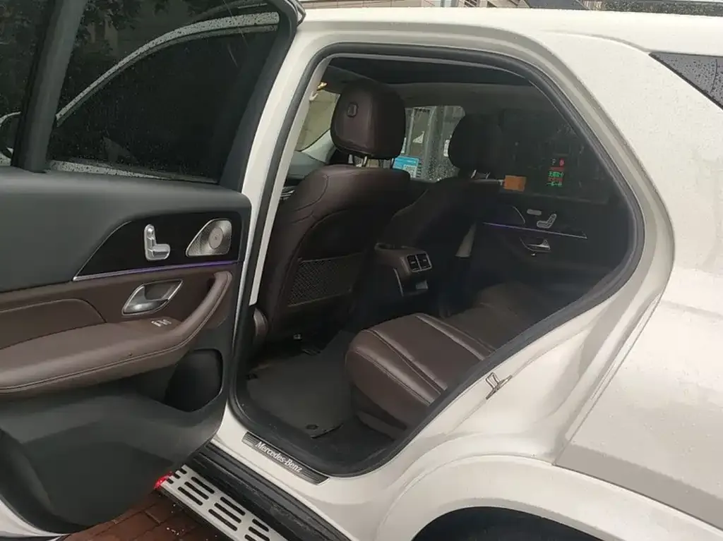 Mercedes-Benz GLE — фото 7