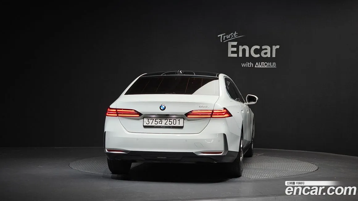 BMW 5-Series 2024 из KR, фото 3