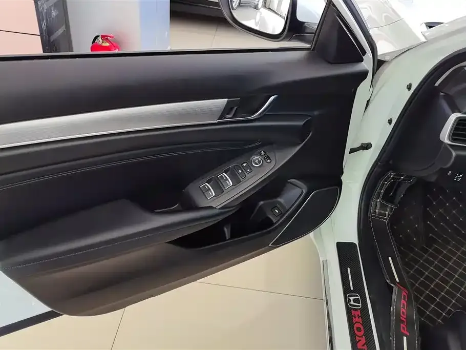 Honda Accord 2021 из CN, фото 2