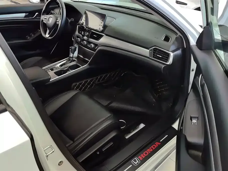 Honda Accord 2021 из CN, фото 4