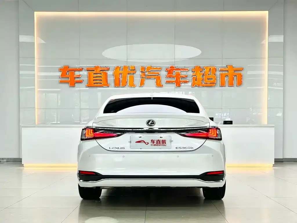Lexus ES 2023 из CN, фото 3
