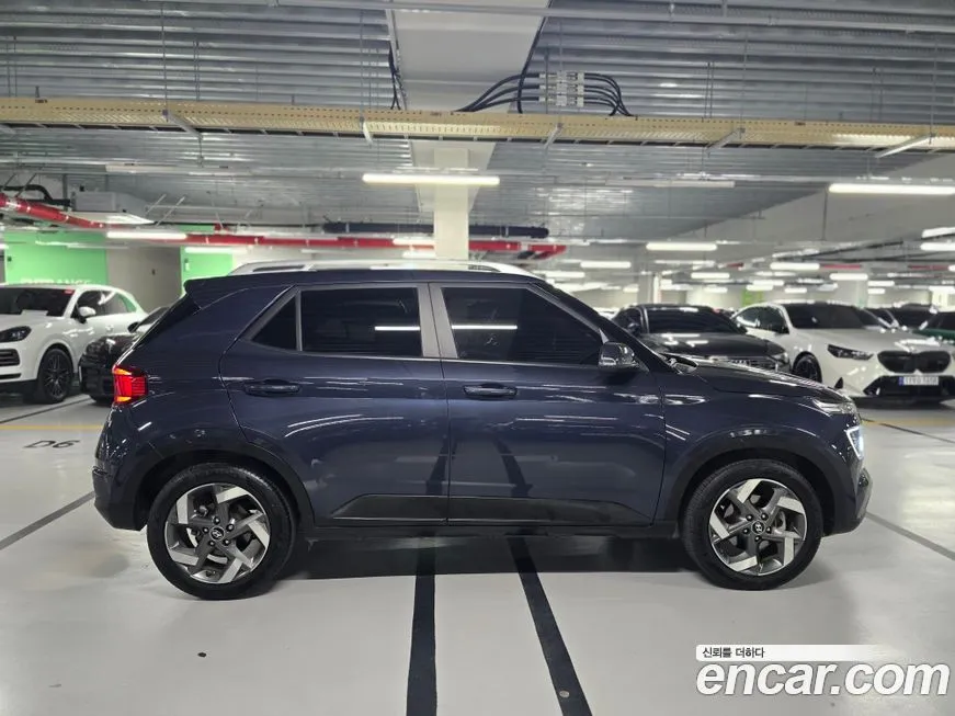 Hyundai Venue — фото 2