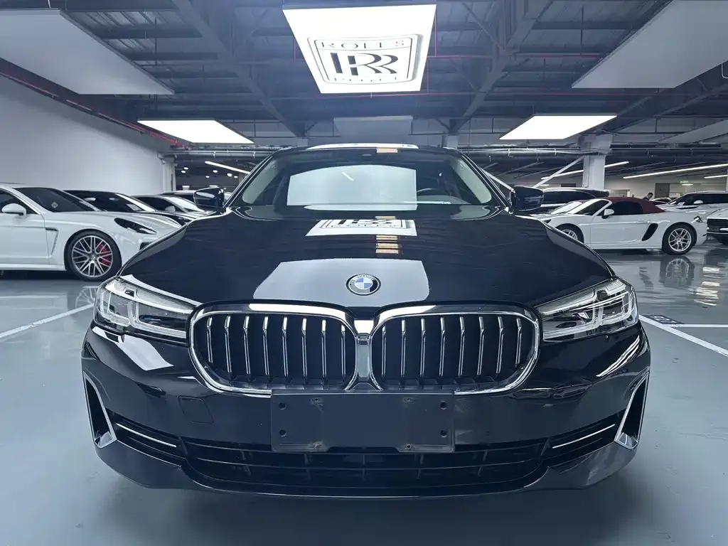 BMW 5 Series — фото 4