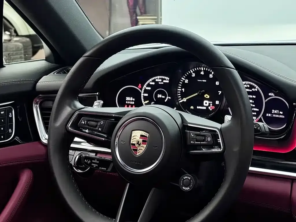 Porsche Panamera Hybrid 2022 из CN, фото 3