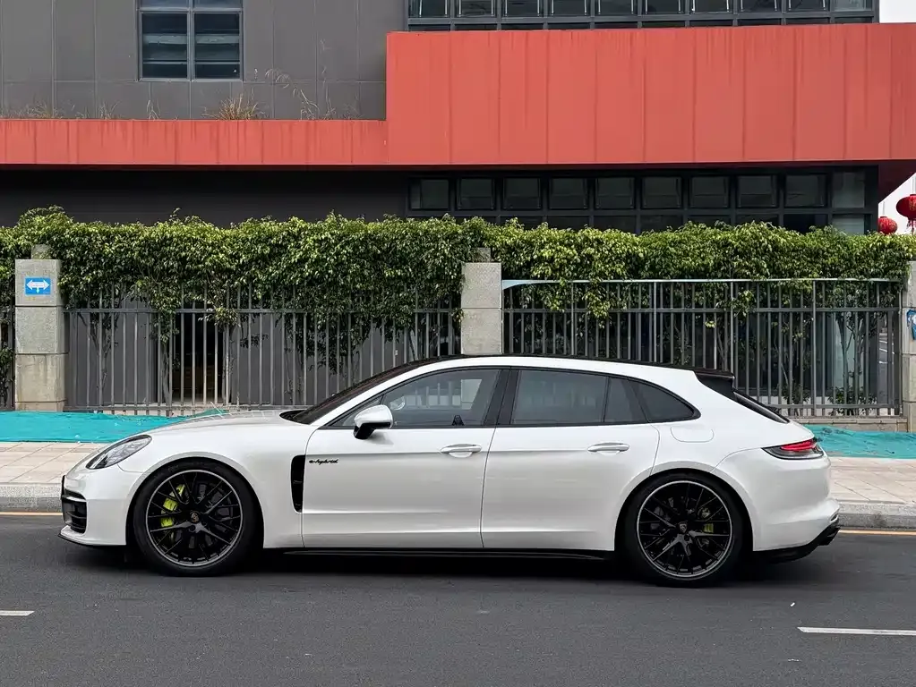 Porsche Panamera Hybrid 2022 из CN, фото 8