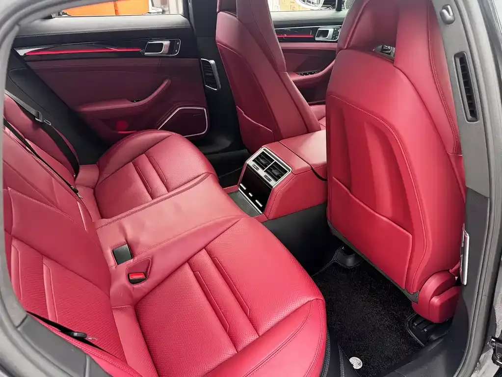 Porsche Panamera Hybrid 2022 из CN, фото 2